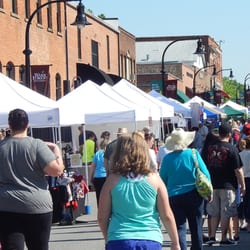 Wake Forest Area Chamber of Commerce - Meet in the Street is an arts & crafts festival that also features live music, food trucks, and activities for kids.