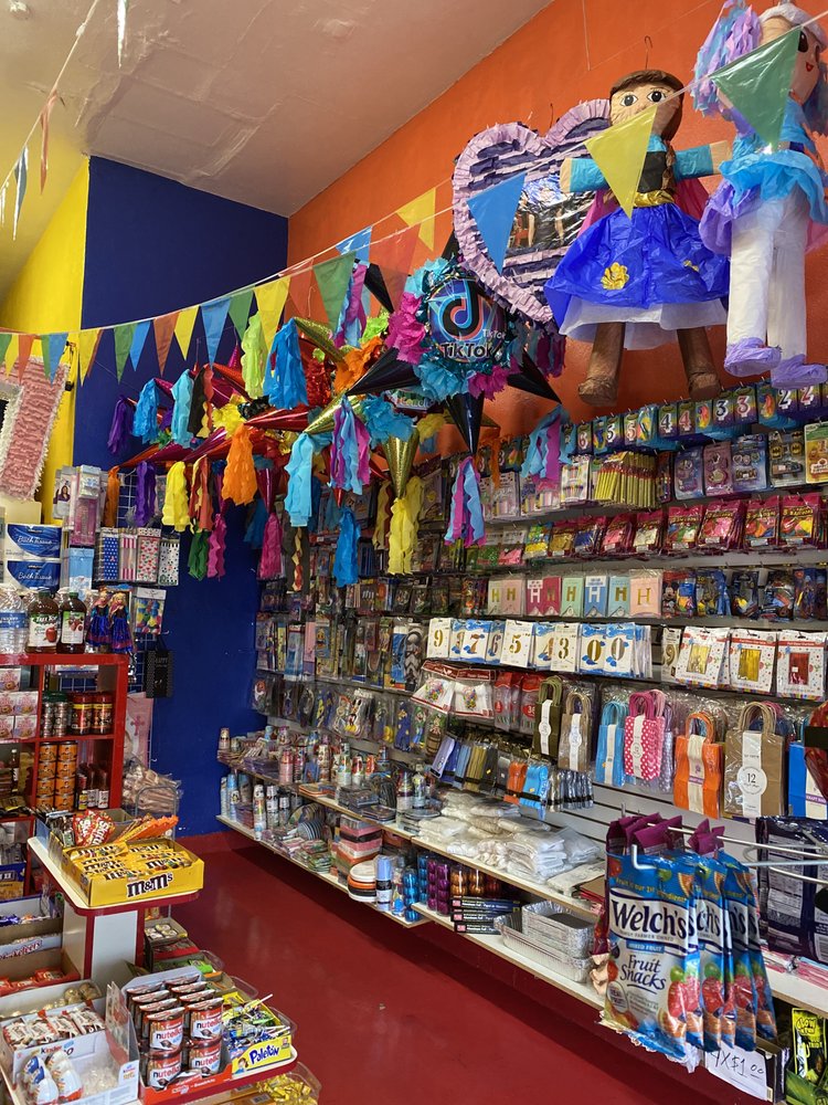 CIRCUS PARTY SUPPLIES Updated August 2024 100 Photos 1562 Western