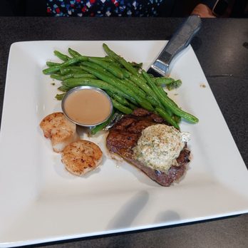 Black Rock Bar & Grill - Bars Near Me - Beavercreek, Ohio