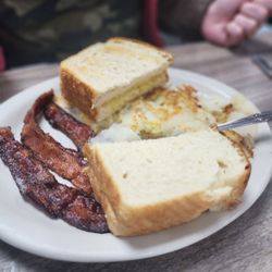 Darrell's A Family Tradition - Toast, bacon and american fries
