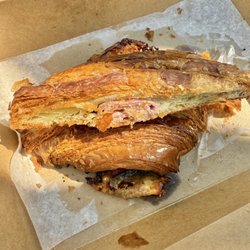 Origen Coffee Roasters - Ham & Swiss croissant
