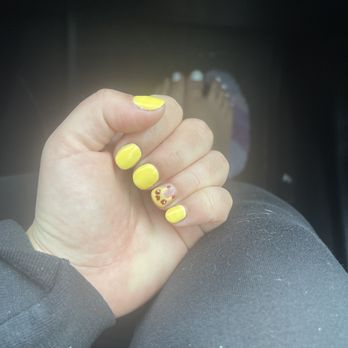 The Nails Garden - Gel manicure on natural nail with design - Nail Salons Near Me - Fremont, California The Nails Garden - Gel manicure on natural nail with design - Nail Salons Near Me - Fremont, California