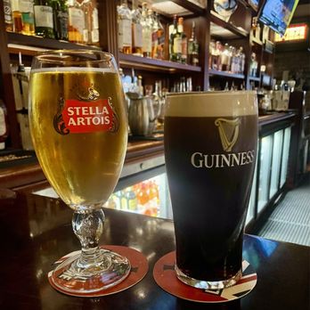 Elephant & Castle - Pubs Near Me - Chicago, Illinois