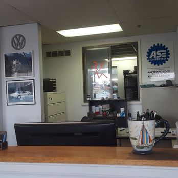 German Imports Car Care - Lobby - Auto Repair Near Me - Centennial, Colorado