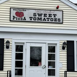 Sweet Tomatoes Pizza