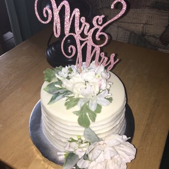Cakes by Bakin Bishop - Bakeries Near Me - Pigeon Forge, Tennessee Cakes by Bakin Bishop - Bakeries Near Me - Pigeon Forge, Tennessee