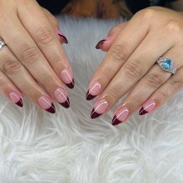 Gel X, French tip nails
