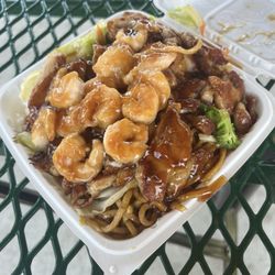 Ichiban Hibachi & Sushi - Chicken & Shrimp Teriyaki with white rice and noodles