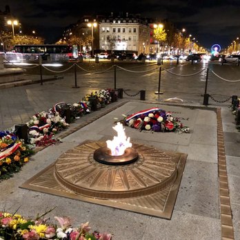 L'Arc de Triomphe - The Eternal Flame and Unknown Soldier at Arc de Triomphe - Landmarks & Historical Buildings Near Me - Paris, 75 L'Arc de Triomphe - The Eternal Flame and Unknown Soldier at Arc de Triomphe - Landmarks & Historical Buildings Near Me - Paris, 75
