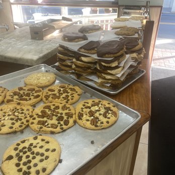 Mattheessen's - Giant Chocolate chip cookies - Desserts Near Me - Key West, Florida Mattheessen's - Giant Chocolate chip cookies - Desserts Near Me - Key West, Florida