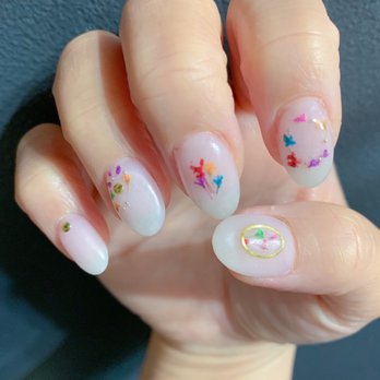 Bayside Nails - Pretty spring themed nails. :) - Nail Salons Near Me - Kirkland, Washington