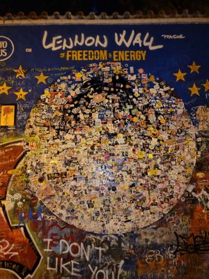Lennon Wall by null