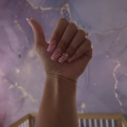 Van's Nail and Spa