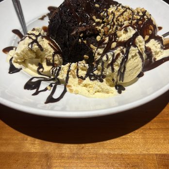 Cheddar's Scratch Kitchen - American Near Me - Wichita, Kansas Cheddar's Scratch Kitchen - American Near Me - Wichita, Kansas