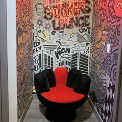 Strikers lounge
