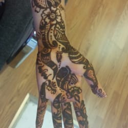 Touch n Glow Beauty Bar