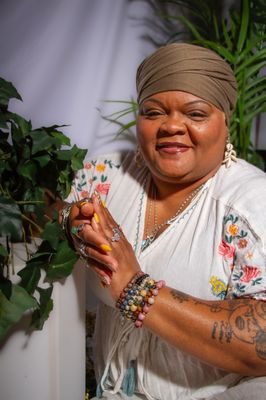 Meet The Herbalist - A brand born from the rich heritage and vibrant spirit of Gullah culture—rooted in the wisdom, resilience, and enduring grace of the women who came before us. Inspired by the strength of a mother and grandmother who embodied courage and compassion, we carry their legacy forward with purpose. Meet The Herbalist - A brand born from the rich heritage and vibrant spirit of Gullah culture—rooted in the wisdom, resilience, and enduring grace of the women who came before us. Inspired by the strength of a mother and grandmother who embodied courage and compassion, we carry their legacy forward with purpose.