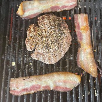Jerry's Market - Bacon cheese Burger - Sandwiches Near Me - Seymour, Connecticut Jerry's Market - Bacon cheese Burger - Sandwiches Near Me - Seymour, Connecticut