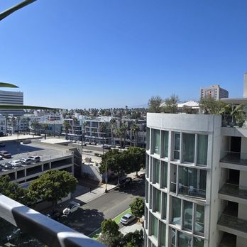 Calabra - Rooftop View - Mediterranean Near Me - Santa Monica, California Calabra - Rooftop View - Mediterranean Near Me - Santa Monica, California
