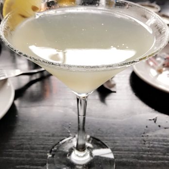 Summit Grill - Bars Near Me - Kansas City, Missouri
