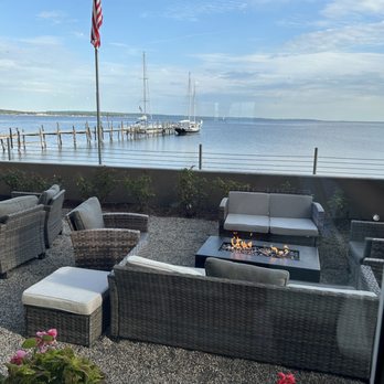 Delamar - Dock - Hotels Near Me - Traverse City, Michigan