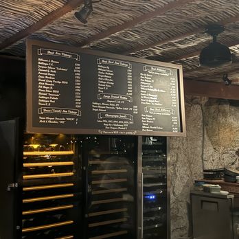 El Farallón - Champagne bar - Seafood Near Me - Cabo San Lucas, BCS