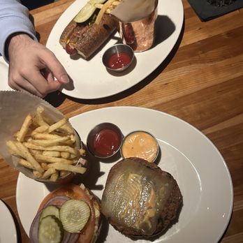 The Evie - American Near Me - Chicago, Illinois