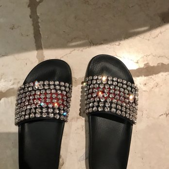 Gucci Aspen - Women's Clothing Near Me - Aspen, Colorado