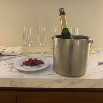 Sun Palace Cancun - Complimentary champagne - Hotels Near Me - Cancún, ROO