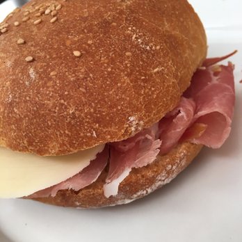 Feinkost Pagano - Parma Art und Provolone dolce - Delicatessen Near Me - Wolfsburg, NI Feinkost Pagano - Parma Art und Provolone dolce - Delicatessen Near Me - Wolfsburg, NI
