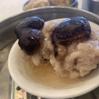 Seafood Cove 2 - Black mushroom siu Mai. The regular shrimp and pork siu mai is more flavorful. - Dim Sum Near Me - Westminster, California