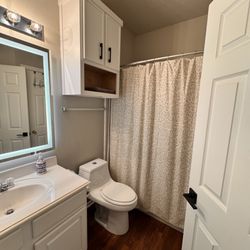Juarez & Sons Cabinetry - Bathroom cabinet