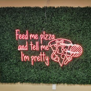 Ellie's Kitchen - Pizza Near Me - Salem, New Hampshire Ellie's Kitchen - Pizza Near Me - Salem, New Hampshire