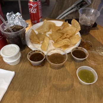 Señor Fish - Chips & 4 oz Salsa - Mexican Near Me - Los Angeles, California