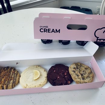 Crumbl - Vienna - butterfinger, lemon, white chocolate red velvet, and chocolate chip cookies - Bakeries Near Me - Vienna, Virginia Crumbl - Vienna - butterfinger, lemon, white chocolate red velvet, and chocolate chip cookies - Bakeries Near Me - Vienna, Virginia