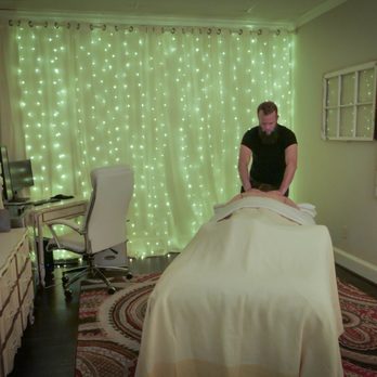 Dan Billick Massage - Heated massage table, warm lighting, and surround sound system are just some of the amenities at Dan Billick Massage. - Massage Near Me - Austin, Texas