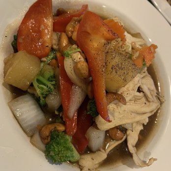 Thai O Cha - Cashew chicken stir fry - Thai Near Me - Ocean City, Maryland Thai O Cha - Cashew chicken stir fry - Thai Near Me - Ocean City, Maryland