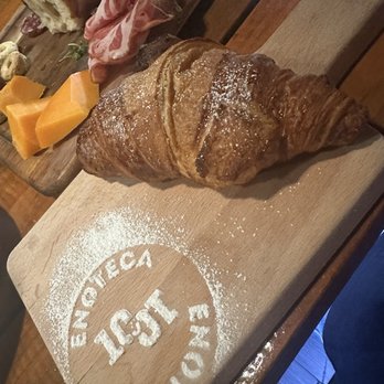 10&10 Enoteca - Wine Bars Near Me - Tampa, Florida 10&10 Enoteca - Wine Bars Near Me - Tampa, Florida