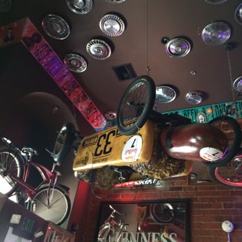 Barney's Beanery - Breakfast & Brunch Near Me - Westwood, California Barney's Beanery - Breakfast & Brunch Near Me - Westwood, California