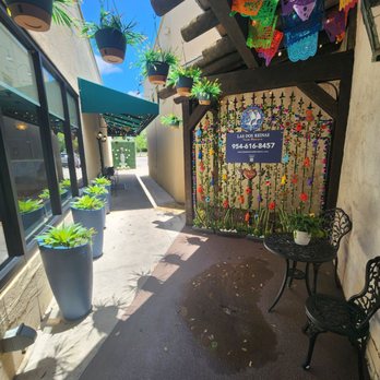 La Reyna - Authentic Mexican Cuisine - Mexican Near Me - Cooper City, Florida La Reyna - Authentic Mexican Cuisine - Mexican Near Me - Cooper City, Florida