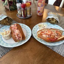 The Lazy Lobstah and Grill - Amazing lobstah rolls!!