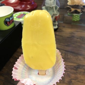 Nitroinfusions - Plain passion fruit bar - Ice Cream & Frozen Yogurt Near Me - La Quinta, California