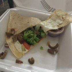 Ryan's Deli Cafe - Veggie egg white quesadilla, right up your alley if plastic canned mushrooms are your thing