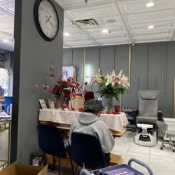 ST Nails & Spa