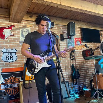 Derek Falls Music - Performing Arts Near Me