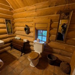 Dapple-Gray Bed & Breakfast and Antiques - Seashore Room
