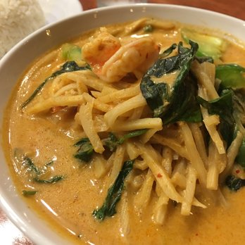 Coconut Thai - Red curry - Thai Near Me - Edina, Minnesota