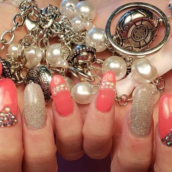 Tippie Toes Nail Spa - Nail Salons Near Me - Quartzsite, Arizona