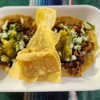Tacos Palacios - Tacos con tortillas a mano: carne asada y pollo - Tacos Near Me - Toluca lake, California