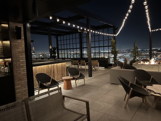 Harriet's Rooftop by null